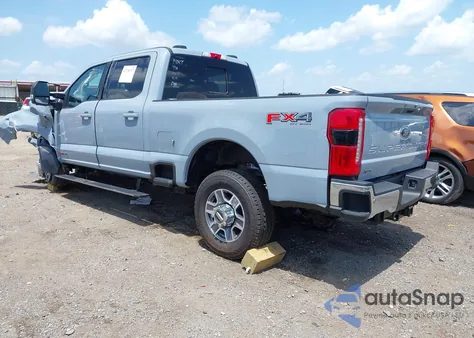 2024 Ford F250 из США, поврежденный, VIN 1FT8W2BMXREF76207